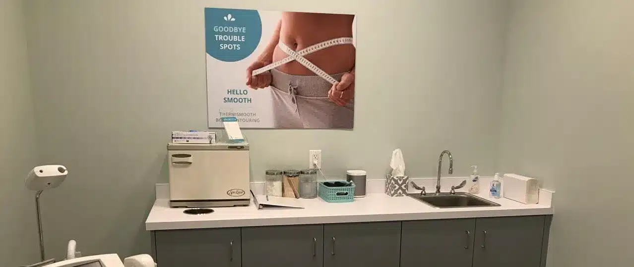 Pure Vanity Spa in Lake Pleasant Crossing Peoria, skincare spa in Arizona, face lifts near me, body contouring in Scottsdale, anti-aging and anti-acne light therapy in Scottsdale, pain-free laser hair removal near me, pure vanity in Peoria, spa locations